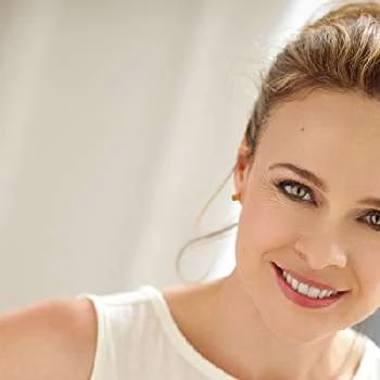 Tami Stronach - Family, Bio, Wiki, Dat of Birth, Networth & More