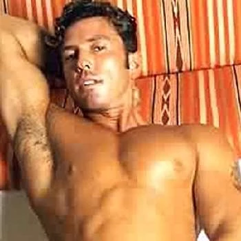 Tanner Reeves Biography