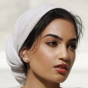 Hajra Tariq - Profession, Biography, Birthdate, Family, Wiki & More