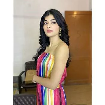 Tasneem Khan - Age, Bio, Birthdate, Family, Networth & More