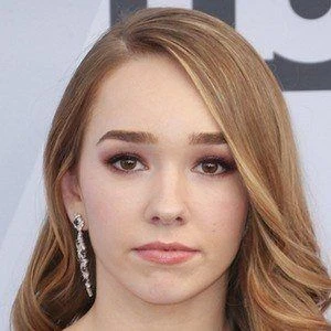Holly Taylor Biography