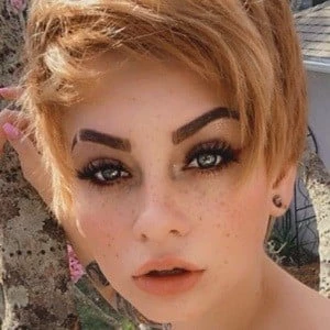 Shannon Taylor Biography