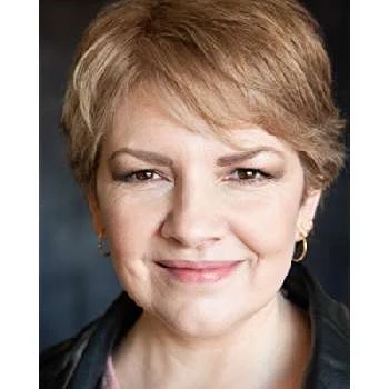 Tee Schneider Biography