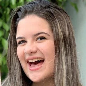 Carolina Teixeira - Age, Bio, Birthdate, Family, Networth & More