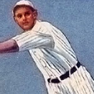 Bill Terry - Birthplace, Bio, Wiki, Birthday, Family, Networth & More