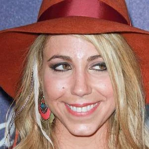 Elise Testone - Height, Bio, Wiki, Family, Birthplace, Networth & More