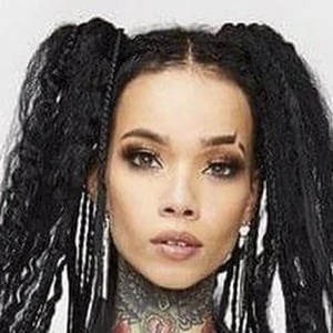 Gena Tew Biography