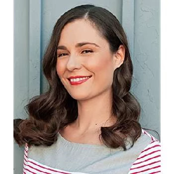 Thaleia Matika - Family, Bio, Birthday, Family, Income & More