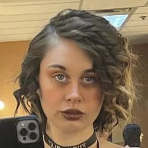 Thebeebeegunn - Age, Bio, Birthdate, Family, Networth & More