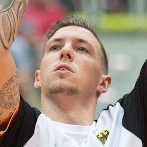 Daniel Theis - Family, Bio, Birthday, Family, Income & More