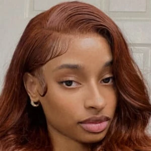 therealnia - Age, Height, Birthdate, Family, Wiki & More