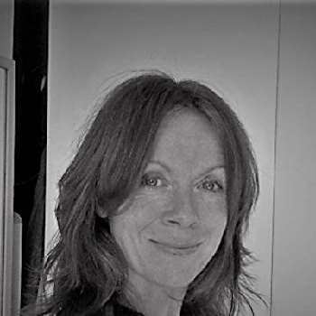 Theresa Larche - Age, Bio, Birthdate, Family, Networth & More