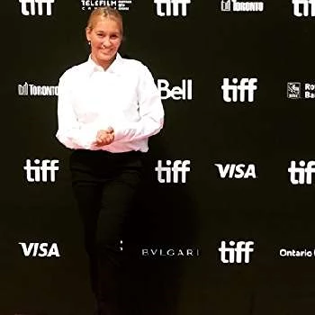 Theresa Longo - Height, Bio, Wiki, Family, Birthplace, Networth & More