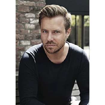 Thijs Römer Biography