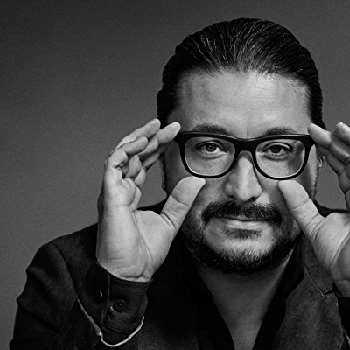 Thomas W. Kiennast - Family, Bio, Birthday, Family, Income & More