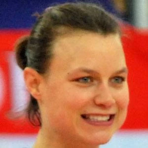 Courtney Thompson - Family, Bio, Birthday, Family, Income & More