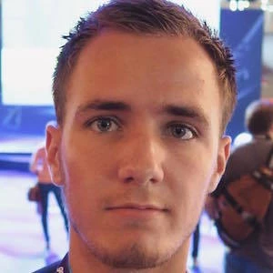 Liam Thompson Biography
