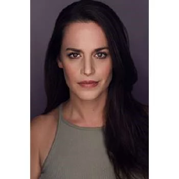 Tia Link - Age, Bio, Birthdate, Family, Networth & More