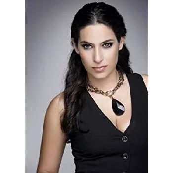 Tiaré Scanda - Biography, Birthdate, Family, Networth & More