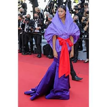 Tina Kunakey - Age, Height, Birthdate, Bio, Family, Networth & More