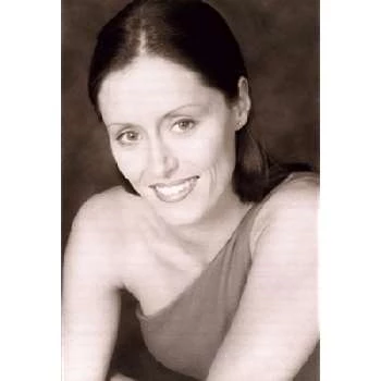 Tina Warn - Age, Bio, Birthdate, Family, Networth & More