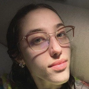 TinyJewishGirl - Age, Bio, Career, Family, Wiki, Networth & More
