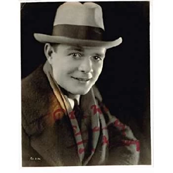 Tom Gallery Biography