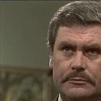 Tom Oliver - Wiki, Bio, Birthdate, Networth, Family & More