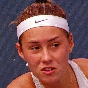 Sara Tomic Biography