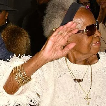 Toni Vaz - Age, Bio, Birthdate, Family, Networth & More