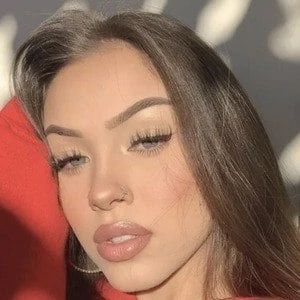 Aleina Topp Biography