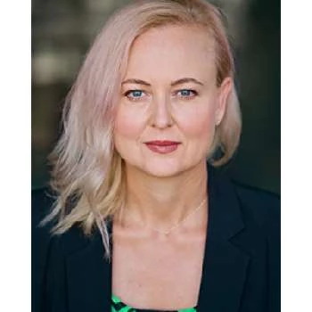 Tracey Vieira - Age, Bio, Birthdate, Family, Networth & More