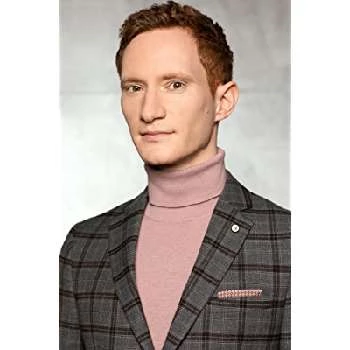 Travis Clayton - Age, Bio, Birthdate, Family, Networth & More