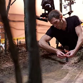 Travis Knight Biography
