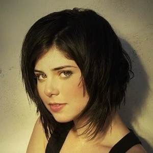 Julianne Trevisol - Wiki, Bio, Networth, Birthdate, Family & More