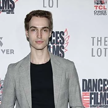 Trevor Stines - Family, Bio, Birthdate,Age, Networth , Wiki& More