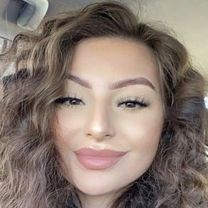 Shelby Triglia - Height, Bio, Wiki, Family, Birthplace, Networth & More