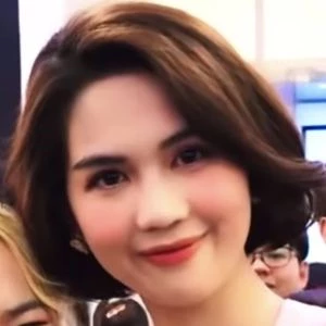 Ngoc Trinh - Networth, Bio, Wiki, Family, Birthday, Networth & More