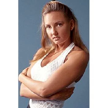 Trisa Hayes Biography