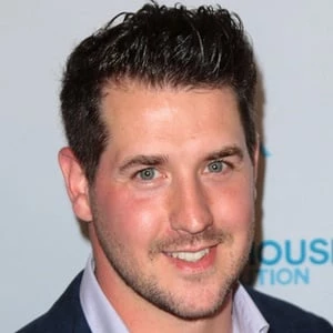 Grant Turnbull Biography