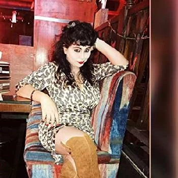 Twinkle Pawar - Age, Bio, Birthdate, Family, Networth & More