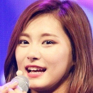 Tzuyu Biography