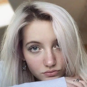 Lisa Ubelsbacher - Biography, Birthday, Wiki, Family, Networth & More