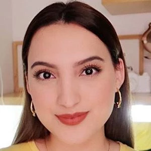 Tati Uribe - Birthplace, Bio, Wiki, Birthday, Family, Networth & More