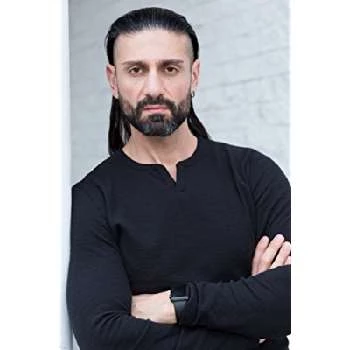 Val Hovanesian - Age, Bio, Birthdate, Family, Networth & More