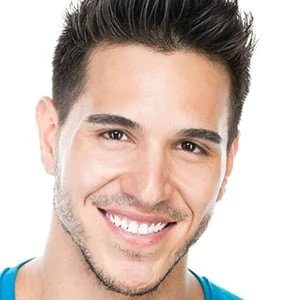 Alan Valdez - Age, Wiki, Birthdate, Bio, Networth, Family & More