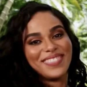 Elana Valenaria - Family, Bio, Birthdate,Age, Networth , Wiki& More