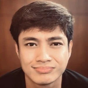 Ford Valencia - Family, Bio, Birthdate,Age, Networth , Wiki& More