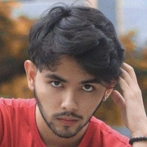 Jesus Valencia - Height, Bio, Wiki, Family, Birthplace, Networth & More