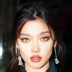 Cameron Valentina Biography